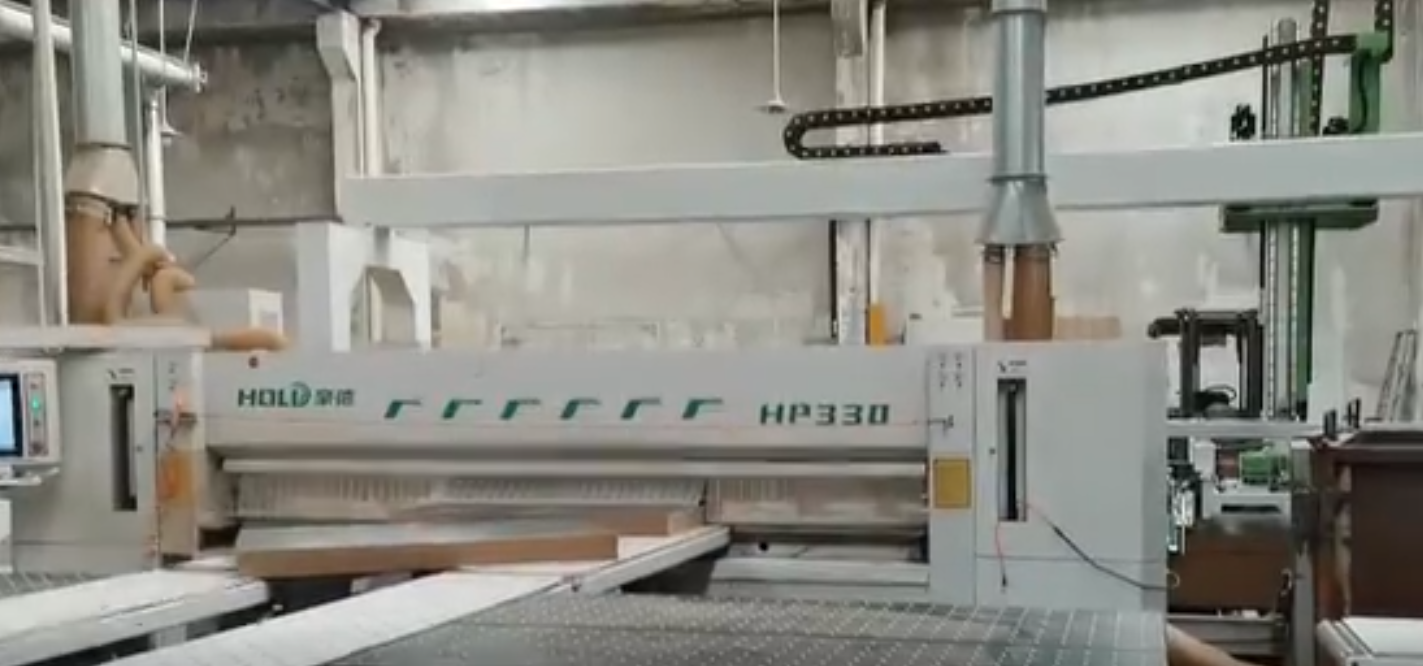 豪德Hold電子鋸龍門側上料木工機械