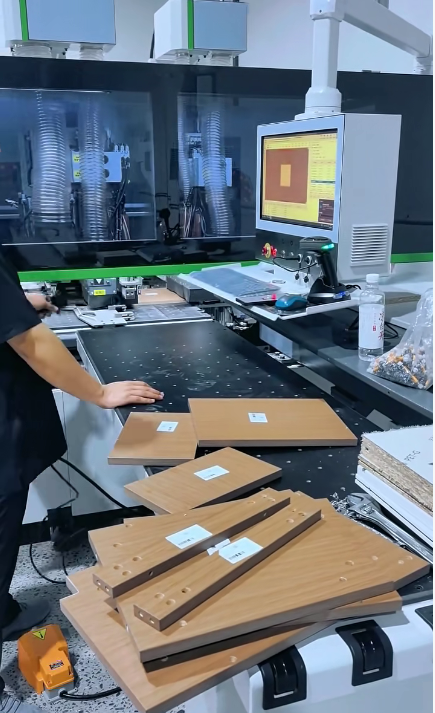 豪德数控钻加工板材视频